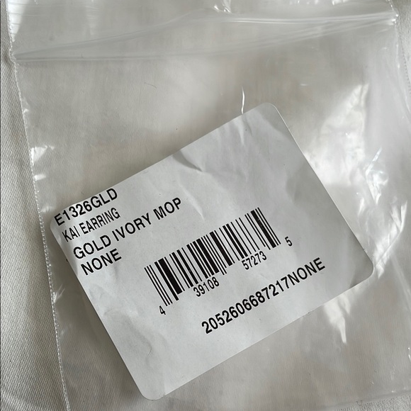 Kendra Scott Gold Ivory Kai Earrings - Picture 6 of 7